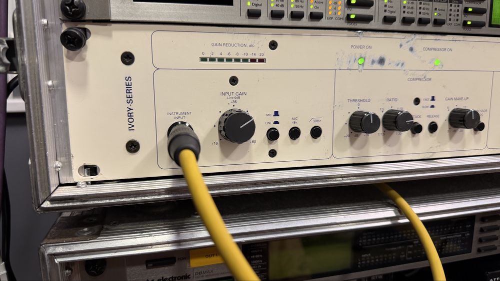 Przedwzmacniacz kompresor TL Audio 5050 lampa ECC83