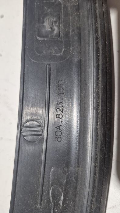 Uszczelka maski Audi Q5  80A 823 126.