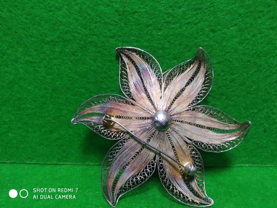 Винтажная большая серебряная брошь.Европа.