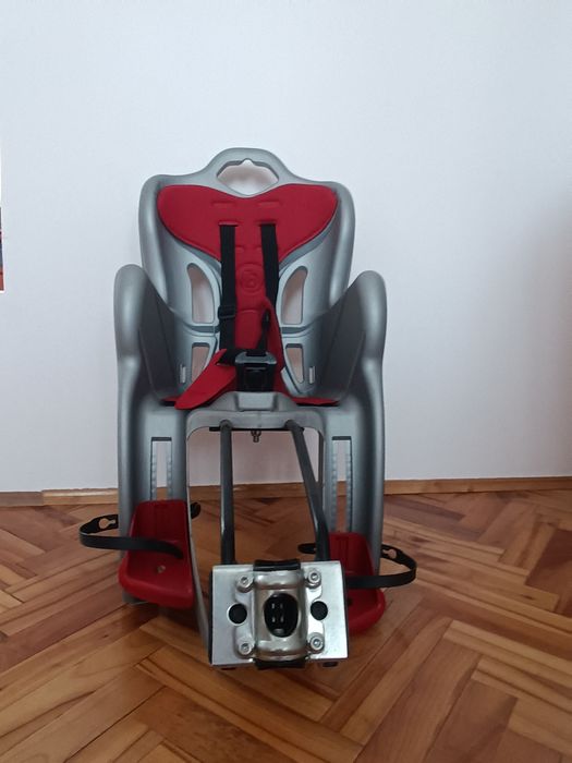 Fotelik firmy b-one
