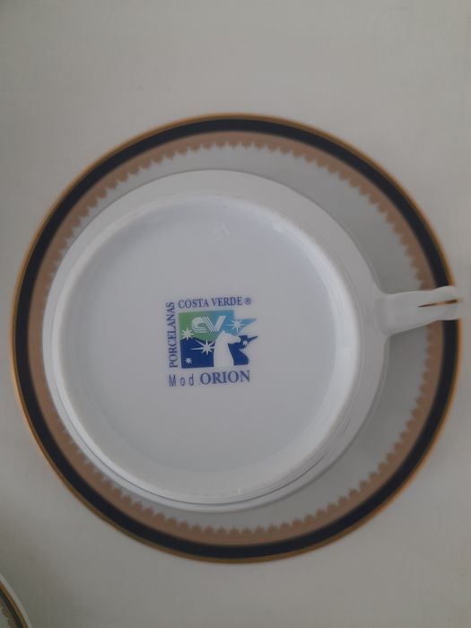 Conjunto de porcelana da Costa verde