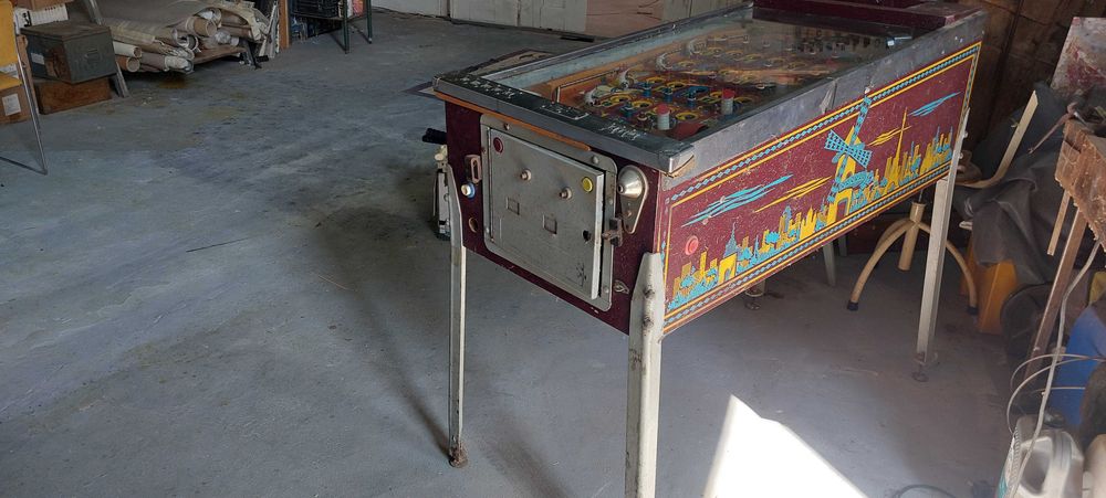 Flippers, Pinball machine