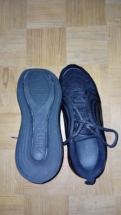 Ténis Nike Air Max 720