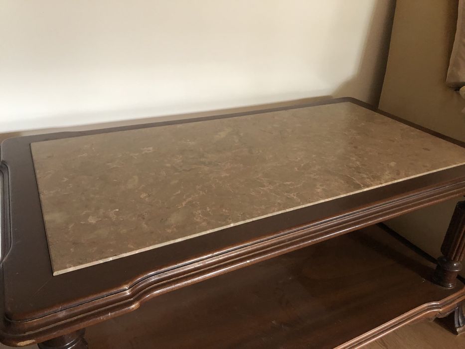 Mesa com pedra mármore