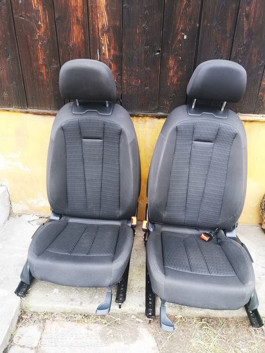 Siedzenia Audi a4 b9 2016r
