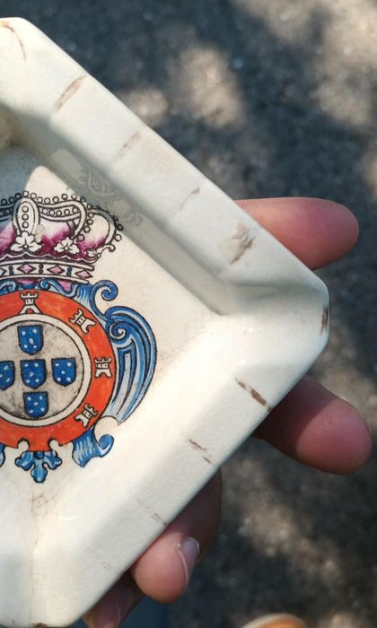 Cinzeiro antigo monarquia Sacavém