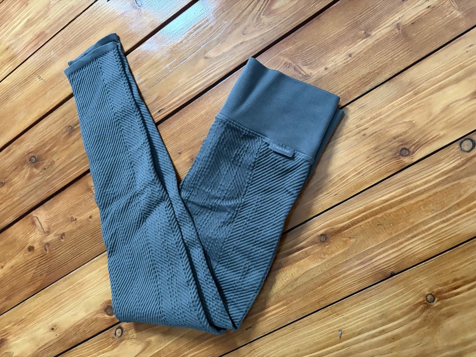 Legginsy Calvin Klein rozmiar M kolor morski stan nowy bez metki