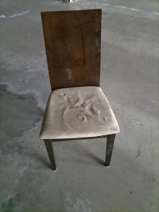 Mesa extensível com cadeiras