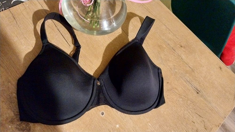 Biustonosz Triumph czarny 80D