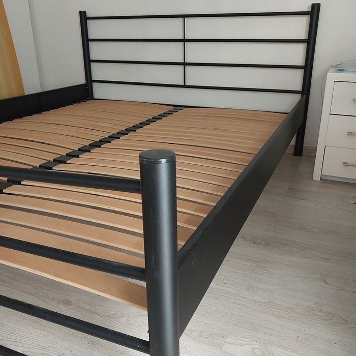 Łóżko małżeńskie 160x200 rezerwacja