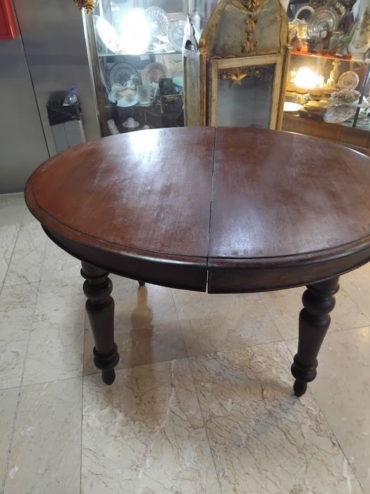Mesa sala jantar em madeira  de vinhatico