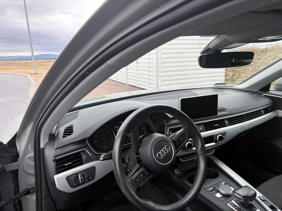 Audi A4 Limousine 2.0 45 TFSI quattro S tronic design