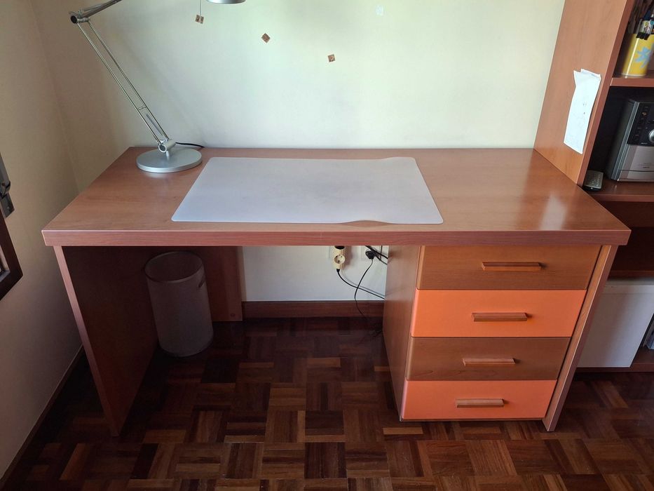 Mobília Quarto para Jovem/Adolescente – Como Novo
