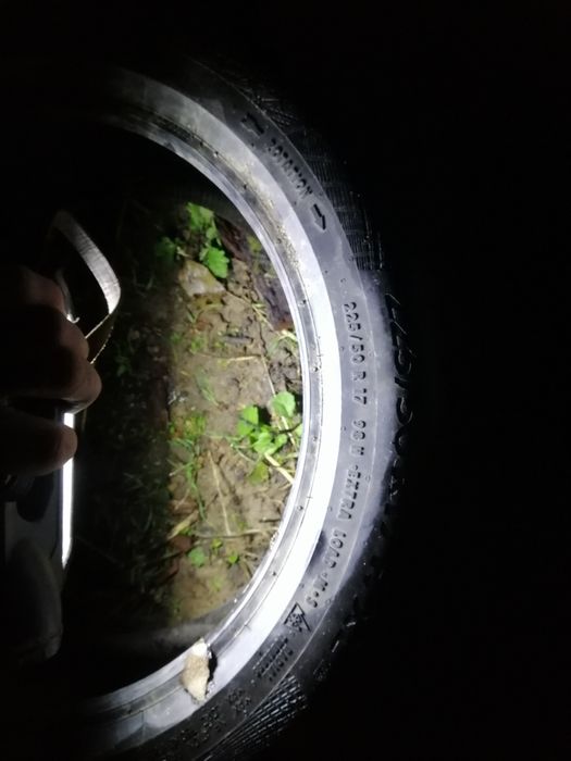 Зимня гума Continental 225 50 17 98H extra load m+s