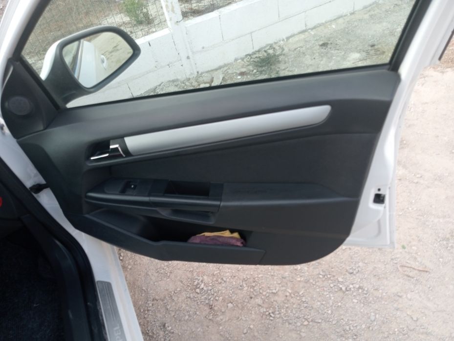 Opel Astra h 1.3 90 cv