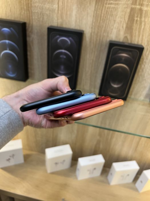 Продаж iPhone XR | Оригінал Apple | Б/У | Різні кольори
