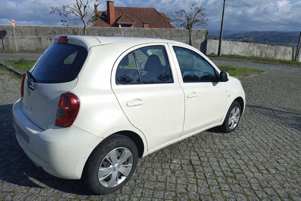 Nissan micra 1.2 naru edition  82cv 5 portas