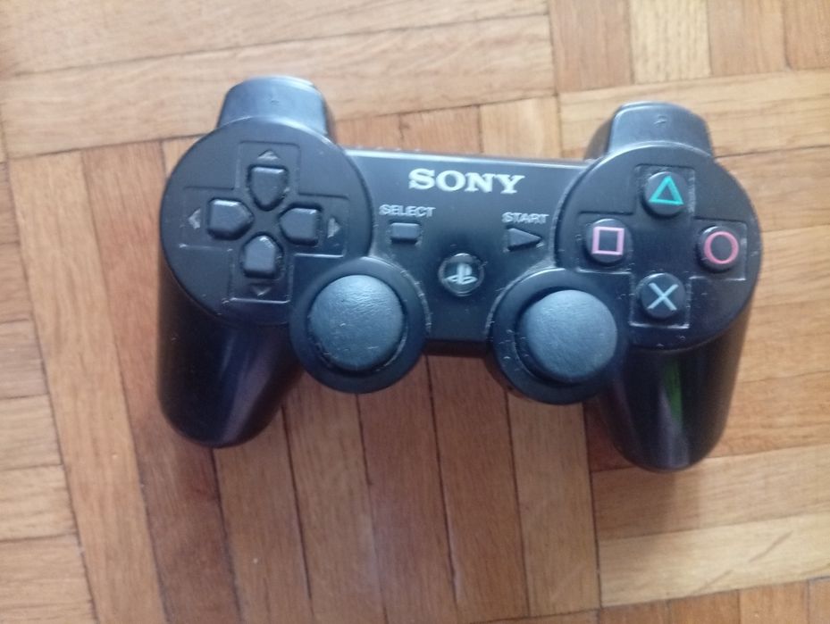 Pad do PS3 Pad do konsoli PS3.