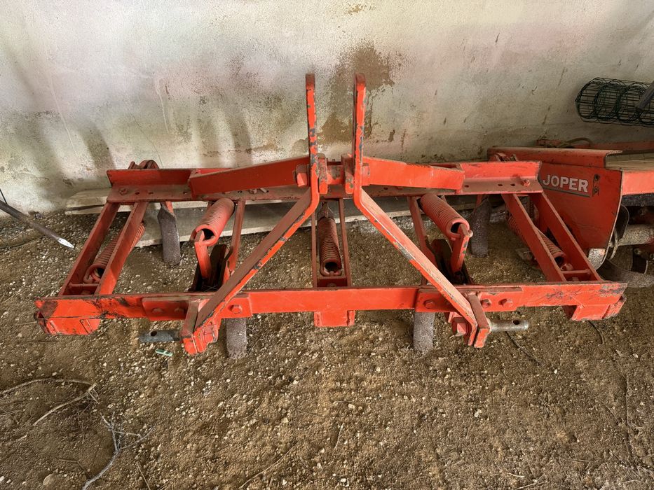 Escarificador e Frese para trator