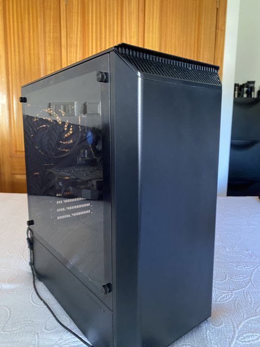 Vendo PC Gaming Intel Core i5 9400F, GTX 1060, 16GB ram.
