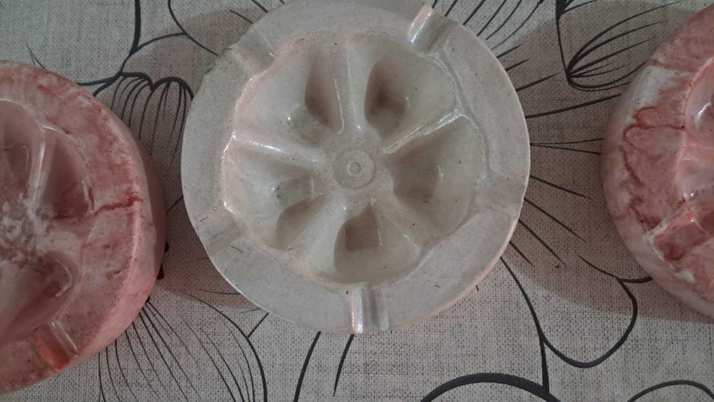 4 cinzeiros antigos desponiveis aceito propostas