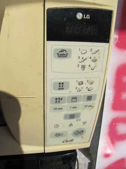 Kuchenka mikrofalowa mikrofalówka 1000W LG 18L