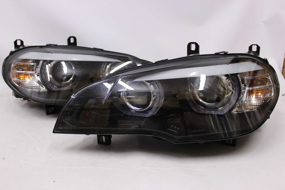 Lampy reflektory przednie przód BMW E70 r.07-10 LED NEON XENON Skrętny