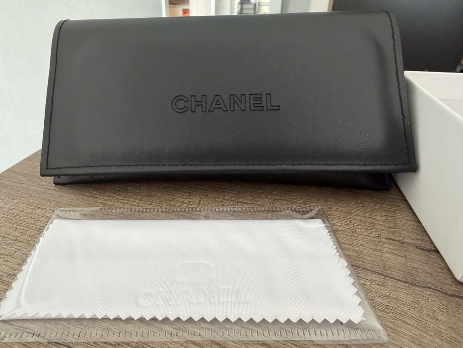 Okulary chanel  italia