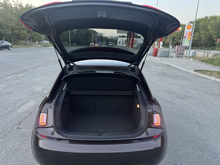 Audi A1 2012 1.6 TDI Avtomat ! New!