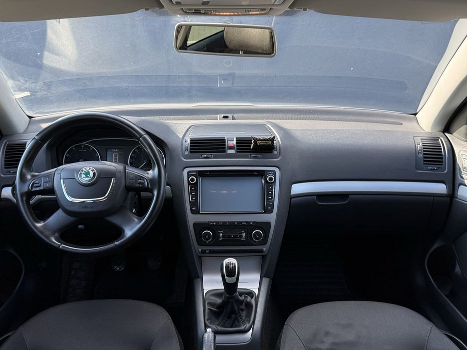 Skoda Octavia 2012 VIN TMBBK41Z7DB151628 фото оголошення 8 з 12