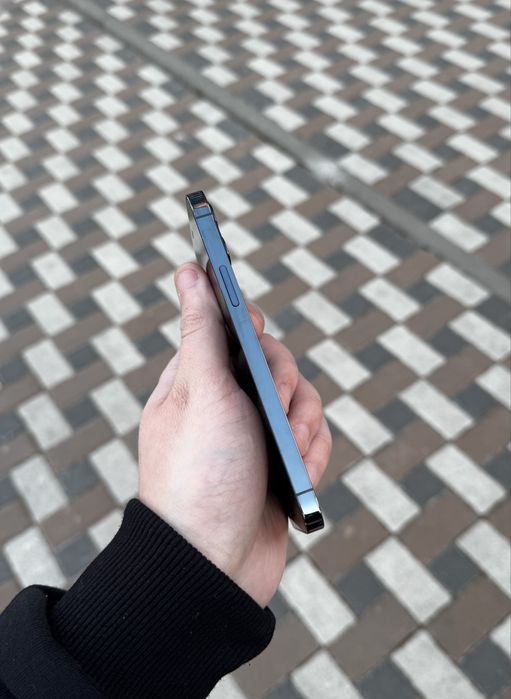 Продам iPhone 12 Pro 128 gb