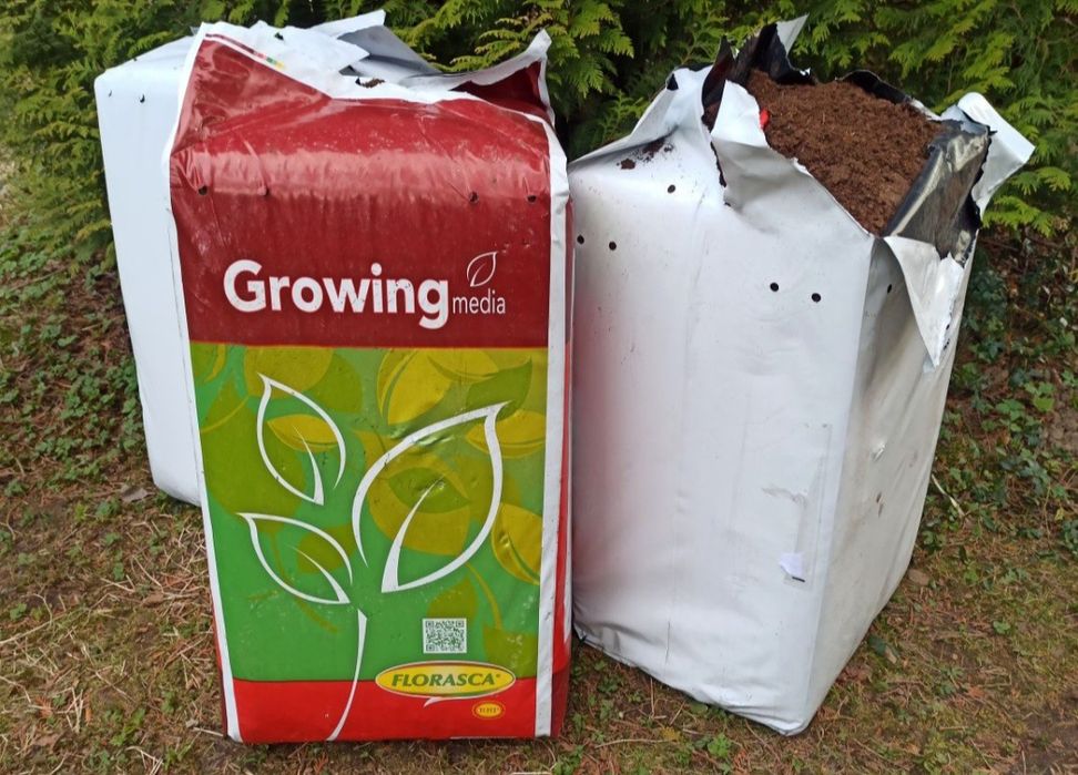 Torf ogrodniczy profesjonalny kwasny i odkwaszony , worek 250 litrów