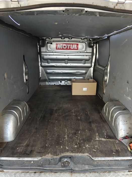 Opel Vivaro L2H1 2.5CDTI LIFT klimatyzacja kamera cofania