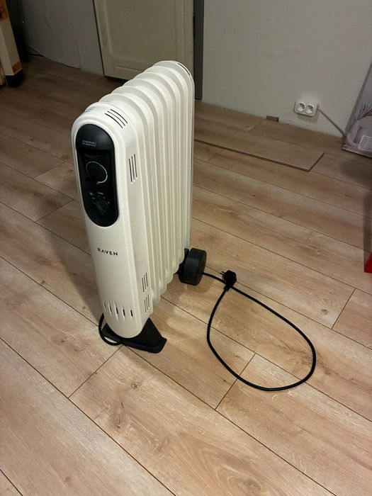 Grzejnik olejowy Raven 1600W 7 żeber