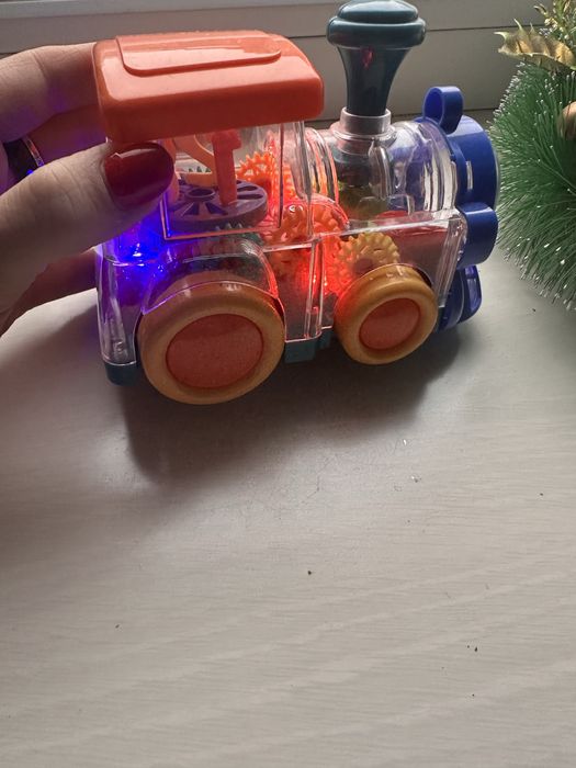 продам музыкальный поезд