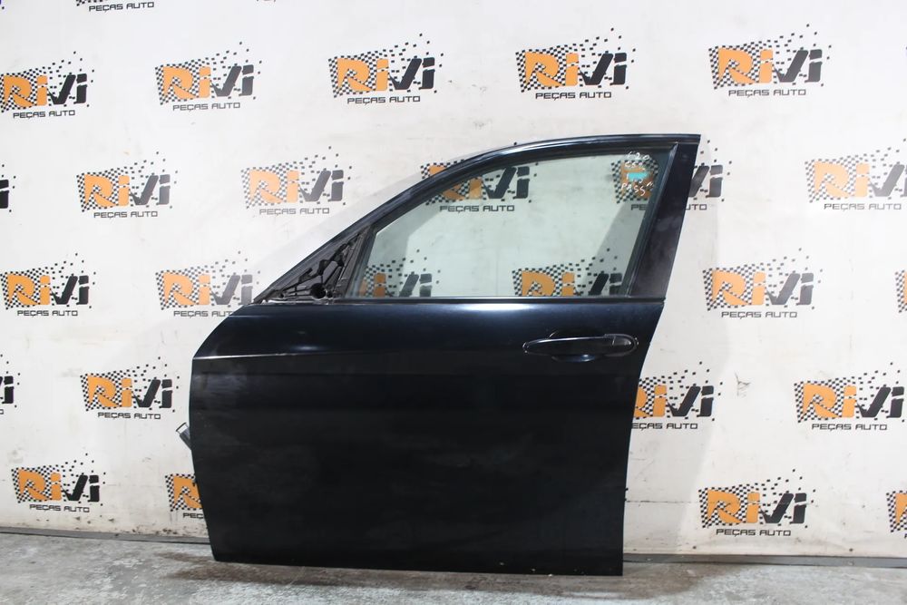 Porta frente esquerda BMW 1 (F20)