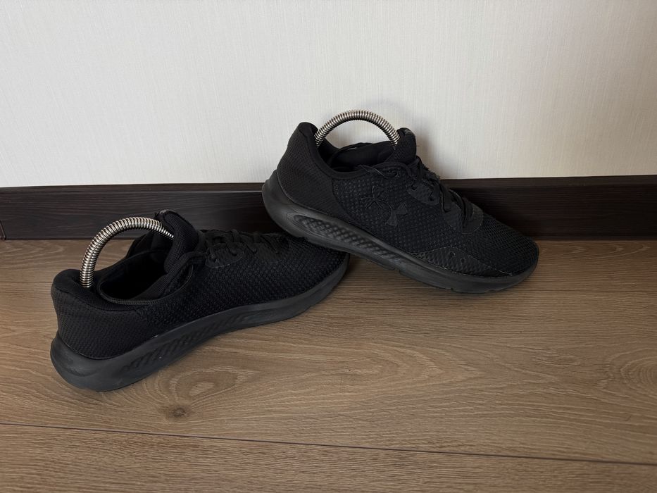 кросівки under Armour 42.5 розмір