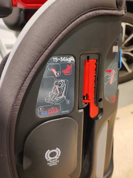 Cadeira Auto Joie para automóvel como nova!