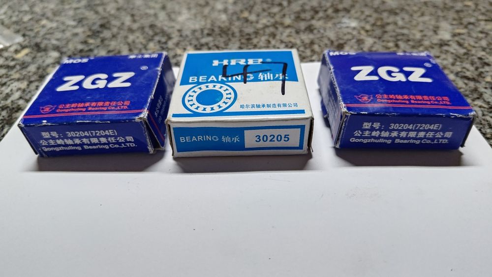 Rolamentos de Rolos Cónicos (30204 e 30205) - NOVOS