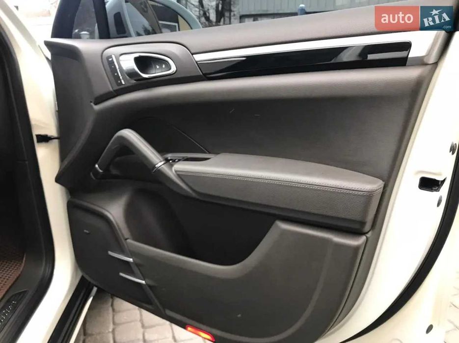 Porsche Cayenne Порше Кайєн 2017 обмін на авто або житлову нерухомість