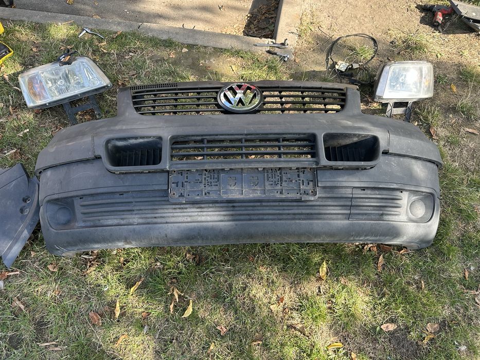 Бампер передній vw T5