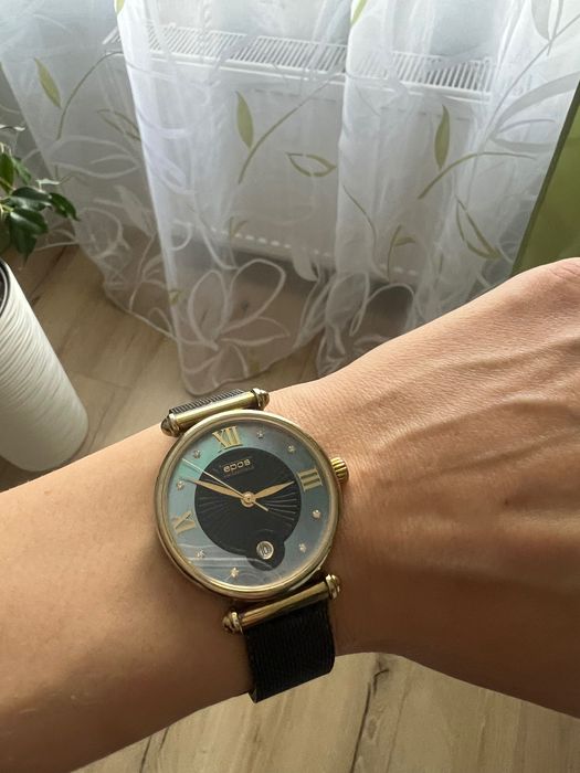 Швейцарський годинник Epos