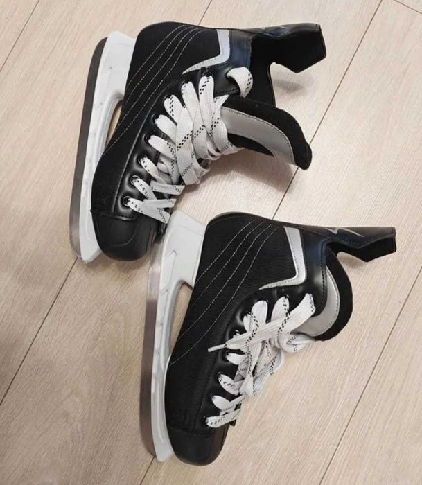 Коньки хоккейные 41 размер