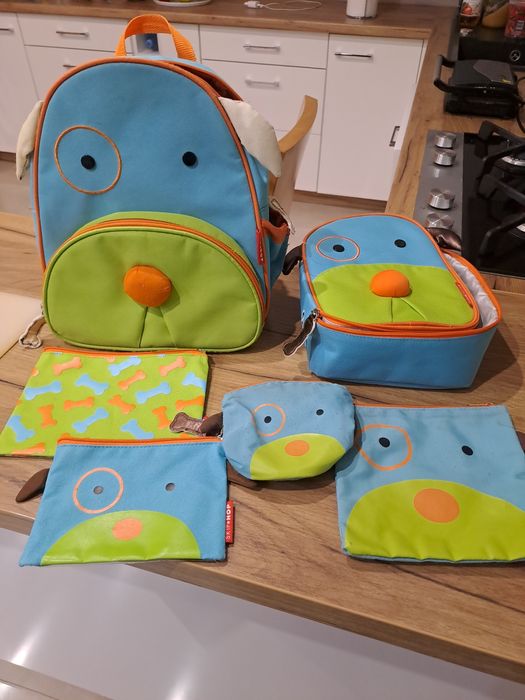 Zestaw SKIP HOP Piesek, 6 szt. Plecak, śniadaniówka, saszetki.
