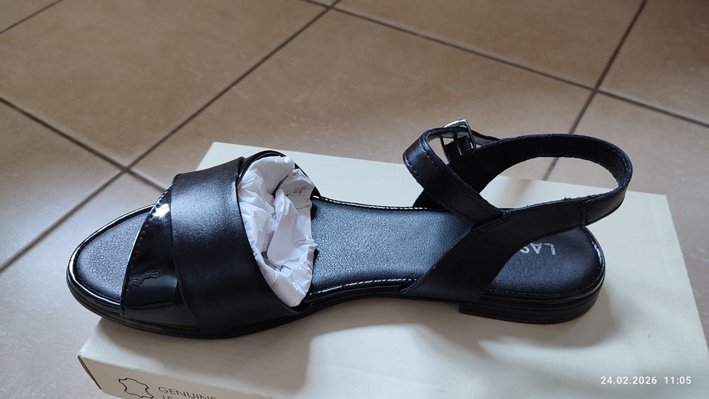 Lasocki czarne sandały 40