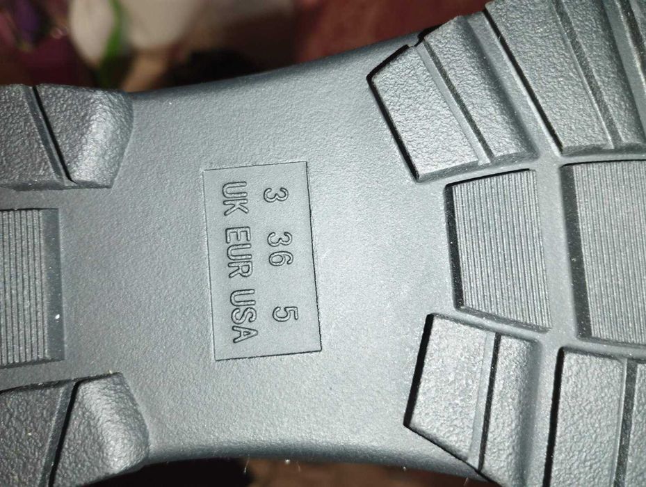 Жіночі чоботи  білі PRIMARK