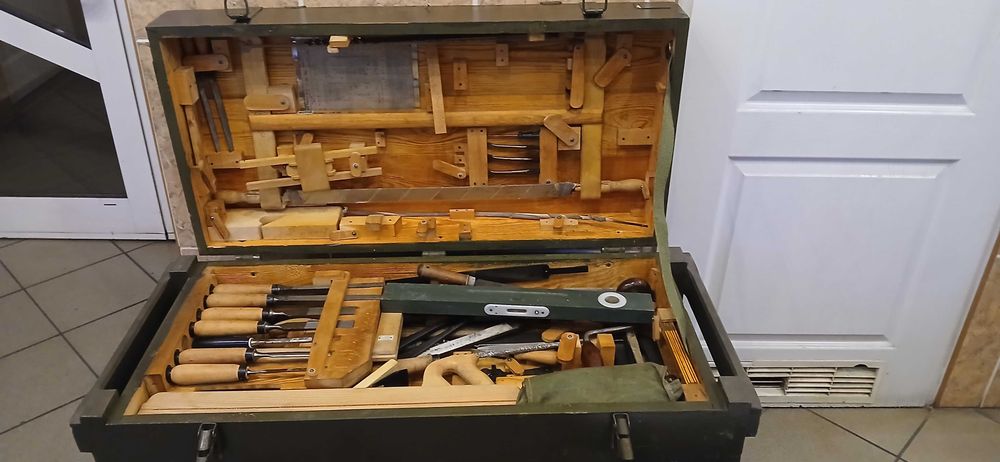 Wojskowy zestaw stolarsko ciesielski