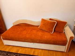 Tapczan z funkcją spania