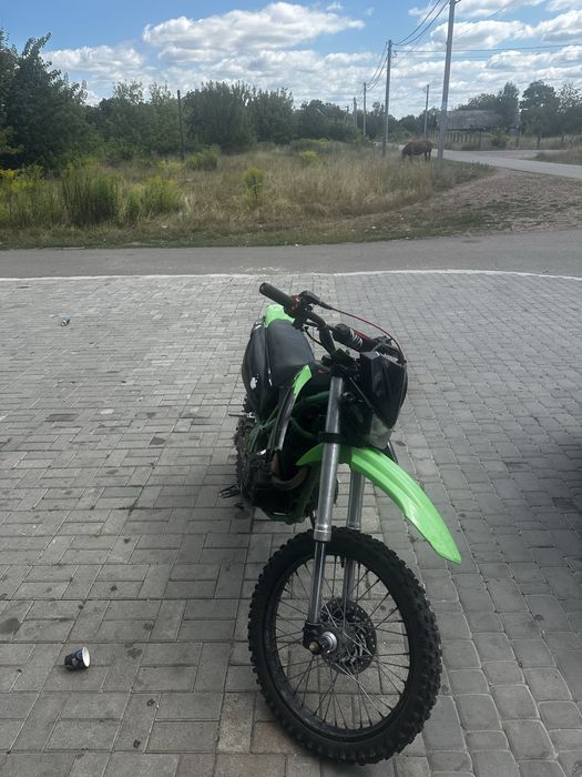 Продам мотоцик скай байк 200