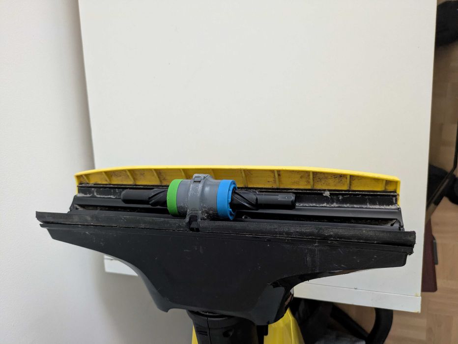 Пилосос мийний KARCHER FC 5